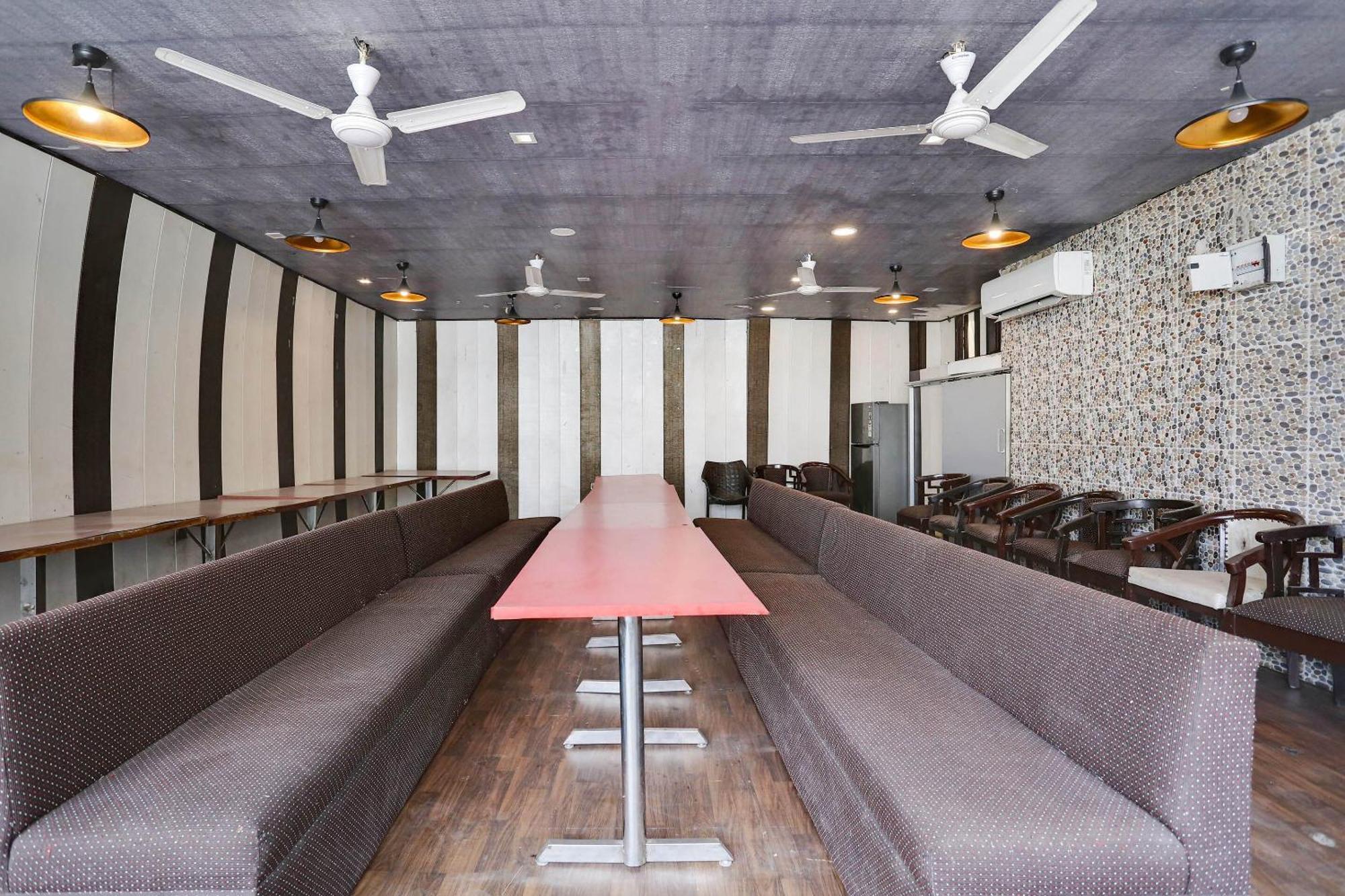 Townhouse Gera's Hotel 4*