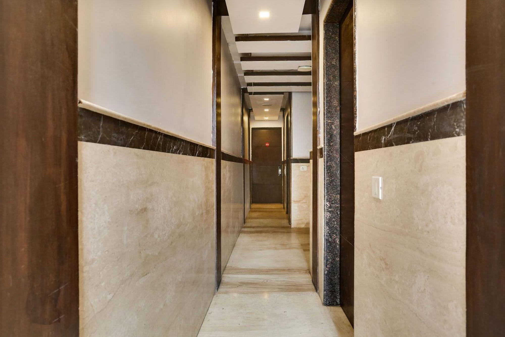 Townhouse Gera's 4* New Delhi